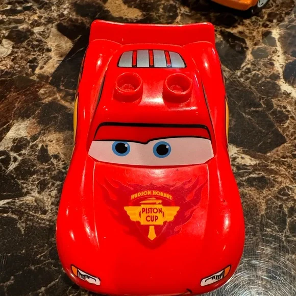 Lego Duplo - Disney Pixar Cars 2 Big Bentley Set #5828 - Picture 5 of 16